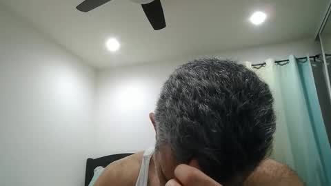 Snapshot of h0nest84 chatting on 03-21-26, 05:12 h0nest84 online show from 03-21-26, 05:12