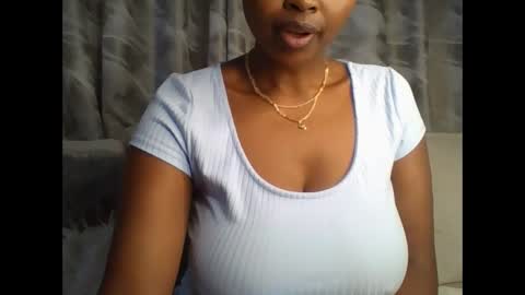 Snapshot of h_o_t_goddess chatting on 01-16-25, 08:43 h_o_t_goddess online show from 01-16-25, 08:43