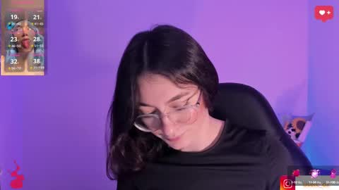 Snapshot of haanna_thompsoon chatting on 02-24-25, 11:41 haanna_thompsoon online show from 02-24-25, 11:41