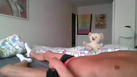 Snapshot of haarlemseboy chatting on 03-09-25, 02:32 Rob online show from 03-09-25, 02:32