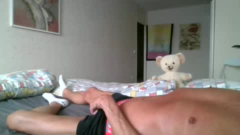 Snapshot of haarlemseboy chatting on 10-19-25, 01:56 Rob online show from 10-19-25, 01:56