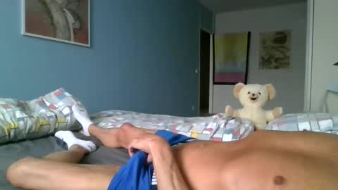 Snapshot of haarlemseboy chatting on 03-29-26, 01:44 Rob online show from 03-29-26, 01:44