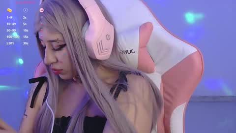 Snapshot of hachiko_love chatting on 10-29-25, 03:31 Hachiko online show from 10-29-25, 03:31