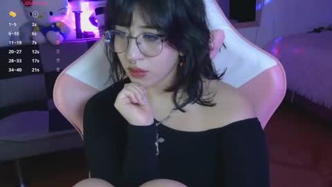Snapshot of hachiko_love chatting on 06-11-26, 01:16 Hachiko online show from 06-11-26, 01:16