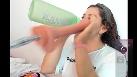 hade_cute2 online show from 01-09-25, 08:01