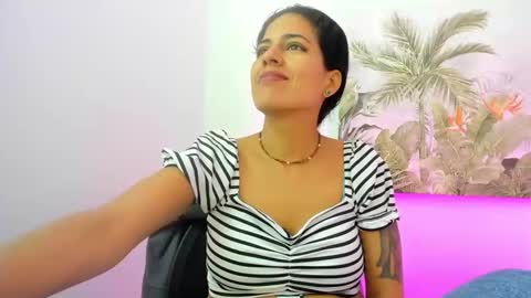 Snapshot of hadeom_ chatting on 09-26-25, 02:10 Hadeom online show from 09-26-25, 02:10