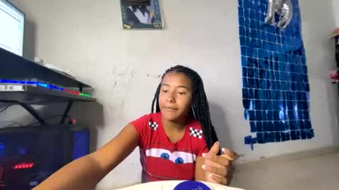 hadesmit1 online show from 06-18-26, 12:20