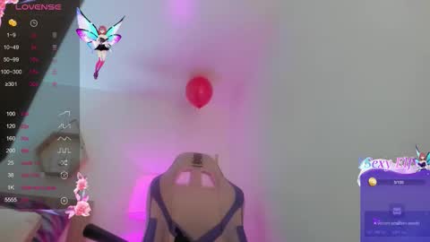 Hadid online show from 02-17-26, 07:09