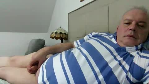 Snapshot of haggisstop chatting on 09-12-25, 09:59 haggisstop online show from 09-12-25, 09:59