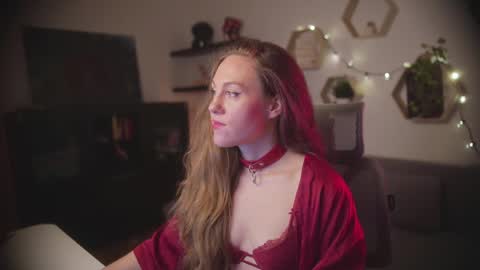 Snapshot of hahayessihaveone chatting on 10-26-25, 04:35 hahayessihaveone online show from 10-26-25, 04:35