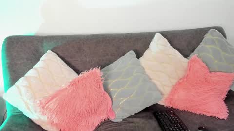 Hailee online show from 12-12-24, 02:55