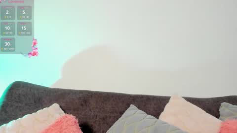 Hailee online show from 12-17-24, 05:26