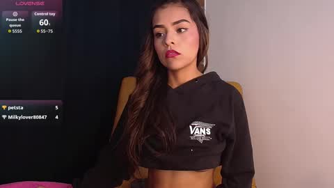 Snapshot of hailey_bri chatting on 02-18-26, 08:38 hailey_bri online show from 02-18-26, 08:38