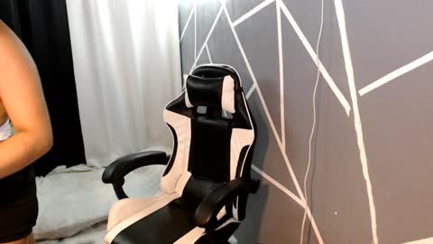 hailey online show from 12-15-24, 02:59