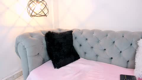 Snapshot of haileymiller1 chatting on 12-20-24, 04:42 Haileymiler online show from 12-20-24, 04:42