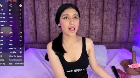 Snapshot of haileymiller1 chatting on 02-14-25, 06:56 Haileymiler online show from 02-14-25, 06:56