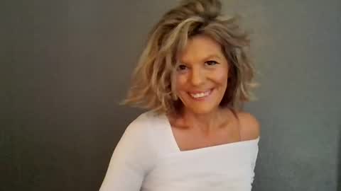 Hailey online show from 02-28-26, 06:20