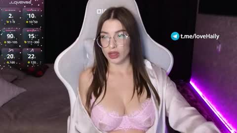 Snapshot of haily_heavenly chatting on 11-03-25, 01:34 HailyHeavenly online show from 11-03-25, 01:34