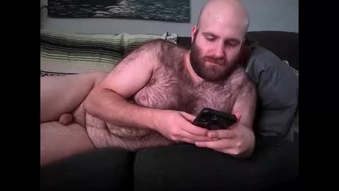 Snapshot of hairiestbear chatting on 02-09-26, 02:10 Hairiest Bear online show from 02-09-26, 02:10