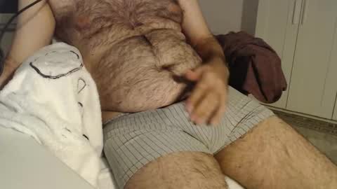 hairy_boy29 online show from 09-20-25, 10:33