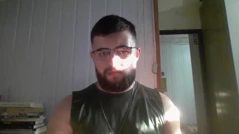 Snapshot of hairy_man_69_ chatting on 01-23-25, 08:56 horny online show from 01-23-25, 08:56
