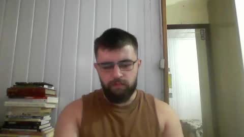 Snapshot of hairy_man_69_ chatting on 03-06-25, 01:35 horny online show from 03-06-25, 01:35