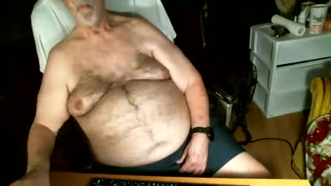 Snapshot of hairybear813 chatting on 07-17-26, 01:01 hairybear813 online show from 07-17-26, 01:01