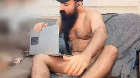 Hairy Beard Smoker online show from 05-08-26, 05:02