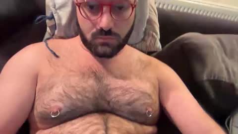 Hairy Guy online show from 10-25-25, 10:15