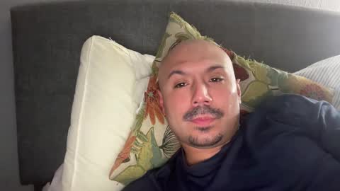 hairyman30000 online show from 12-23-25, 01:47