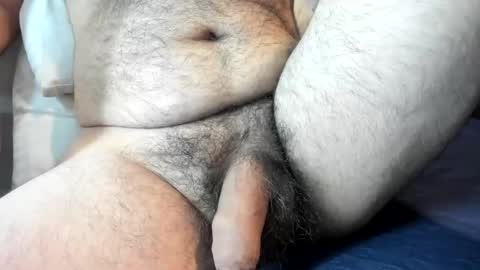 Snapshot of hairyweedman chatting on 11-21-25, 10:47 NN420 online show from 11-21-25, 10:47