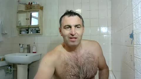 Snapshot of hakfin666 chatting on 06-25-26, 04:23 hakfin666 online show from 06-25-26, 04:23
