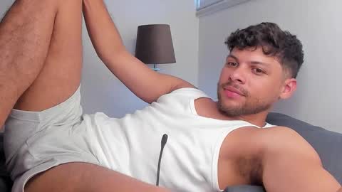 Independent       model  online show from 03-07-26, 09:12