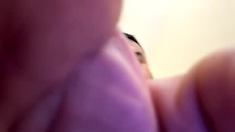 Snapshot of halebb chatting on 10-18-25, 08:20 halebb online show from 10-18-25, 08:20