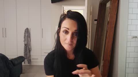 Snapshot of haley_vernandez chatting on 10-17-25, 07:22 Haley online show from 10-17-25, 07:22