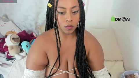 Snapshot of hallestrawberry69 chatting on 05-13-26, 01:36 HALLE online show from 05-13-26, 01:36