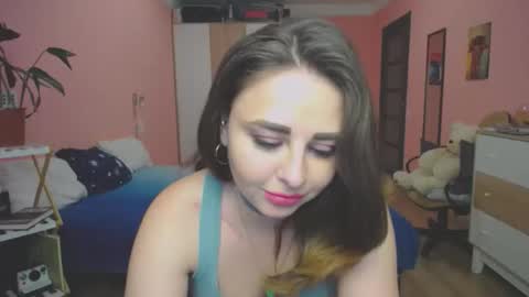 Snapshot of halleyg chatting on 11-07-25, 03:34 Ann online show from 11-07-25, 03:34