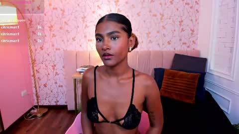 Snapshot of halleylorens chatting on 07-15-26, 07:30 Halley Lorens online show from 07-15-26, 07:30