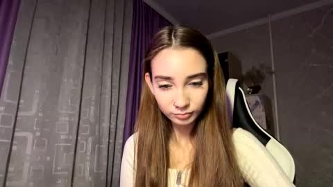 Holly online show from 11-10-25, 06:40