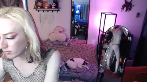 halovalentine online show from 03-29-26, 04:12