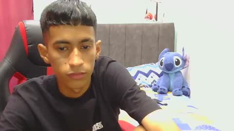 Snapshot of hamcummboy20 chatting on 05-16-26, 12:40 hamcummboy20 online show from 05-16-26, 12:40