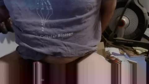 Snapshot of hamstercockrick chatting on 03-01-25, 01:29 hamstercockrick online show from 03-01-25, 01:29