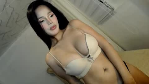 Snapshot of hana_be69 chatting on 07-01-26, 08:08 hana_be69 online show from 07-01-26, 08:08
