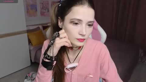 Snapshot of hana_flo chatting on 11-06-25, 02:18 Hana online show from 11-06-25, 02:18