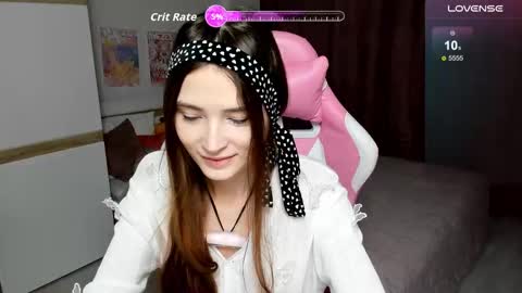 Snapshot of hana_flo chatting on 12-03-25, 01:42 Hana online show from 12-03-25, 01:42