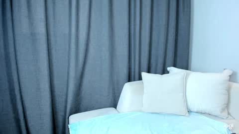 Snapshot of hanah_cho_cho chatting on 01-29-25, 06:01 Hanah online show from 01-29-25, 06:01