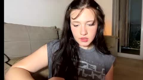 Snapshot of hanahwoods chatting on 07-17-26, 05:29 hanahwoods online show from 07-17-26, 05:29
