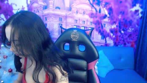 Snapshot of hanaku_8 chatting on 12-12-24, 02:22 Hanaku online show from 12-12-24, 02:22