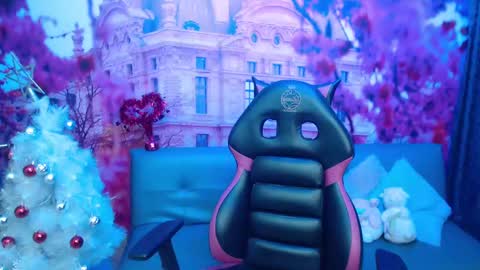 Snapshot of hanaku_8 chatting on 12-13-24, 02:16 Hanaku online show from 12-13-24, 02:16