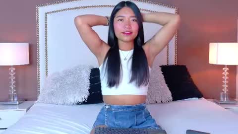 Hanna online show from 06-18-26, 01:04